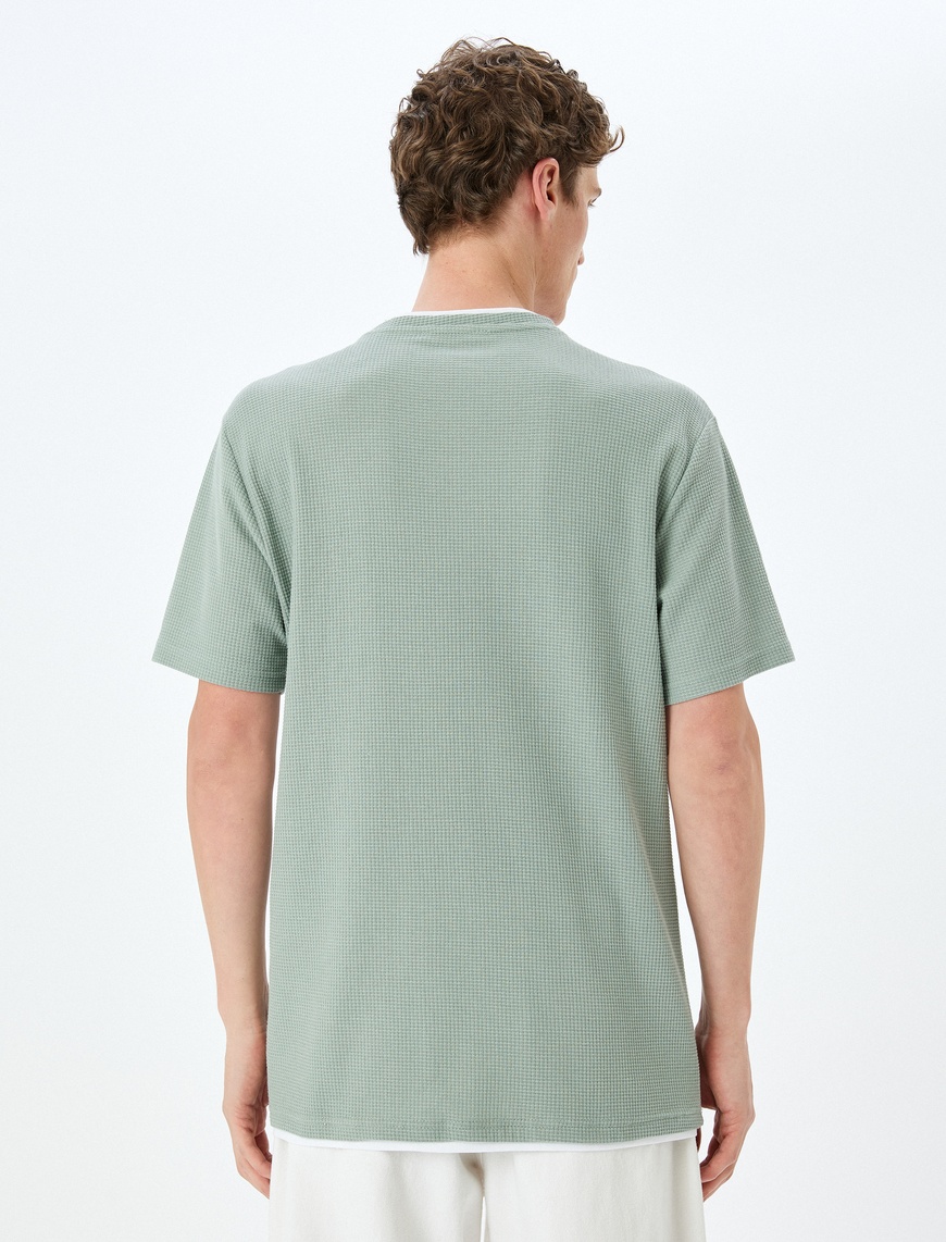   Slim fit majica sa teksturom